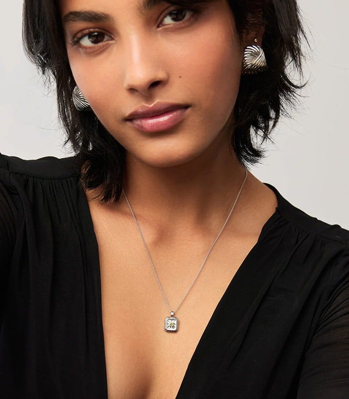 luna-august-birthstone-pendant-necklace-2